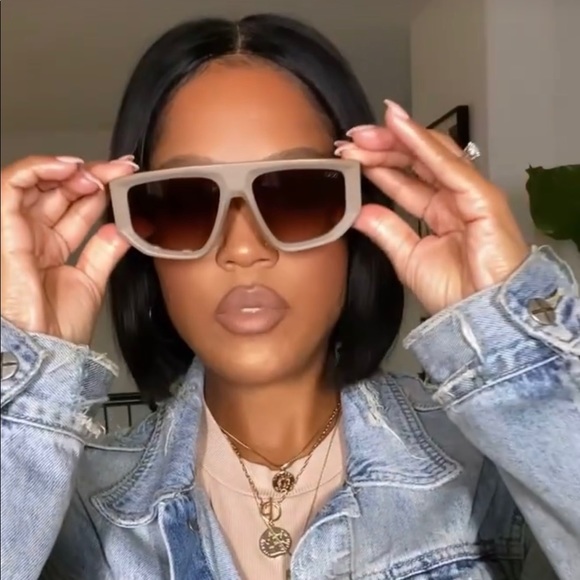 Dezi Backtrack sunglasses in Stone - Picture 3 of 6